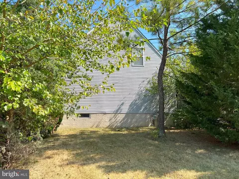 9300 Sea Point Rd, Sparrows Point, MD 21219 photo 3