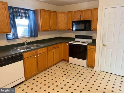 9300 Sea Point Rd, Sparrows Point, MD 21219 photo 9