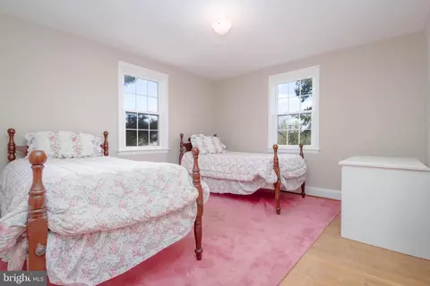 Bedroom - 138 Murdock Rd, Baltimore, MD 21212 photo 5 of 7