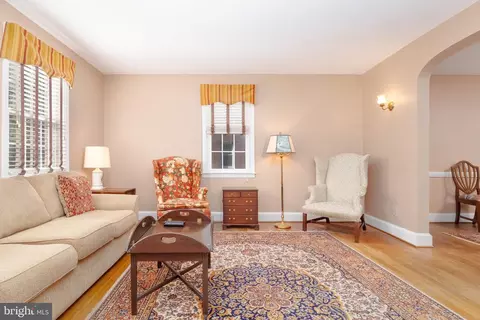 Living - 138 Murdock Rd, Baltimore, MD 21212 photo 3 of 3