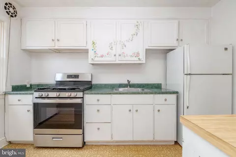 Kitchen - 138 Murdock Rd, Baltimore, MD 21212 photo 1 of 1