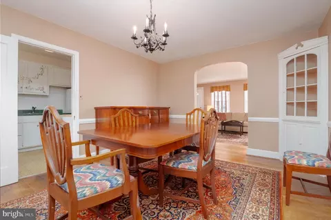Dining - 138 Murdock Rd, Baltimore, MD 21212 photo 2 of 3
