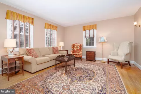 Living - 138 Murdock Rd, Baltimore, MD 21212 photo 1 of 3