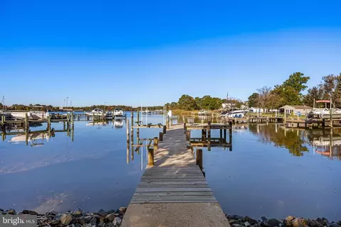 7304 Betz Ave, Sparrows Point, MD 21219