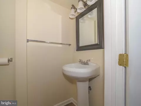 3400 Bero Rd, Halethorpe, MD 21227 photo 16
