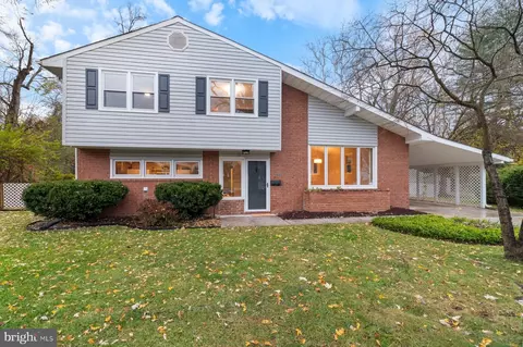 801 Streambank Ct, Towson, MD 21286
