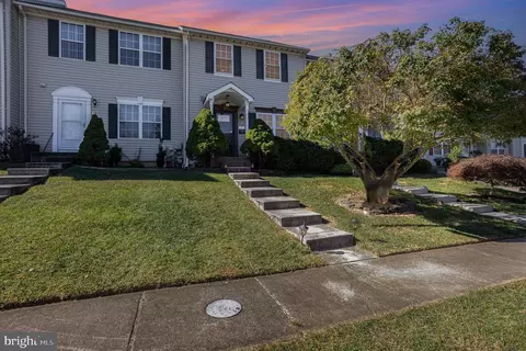 19 Hurst Ct, Nottingham, MD 21236