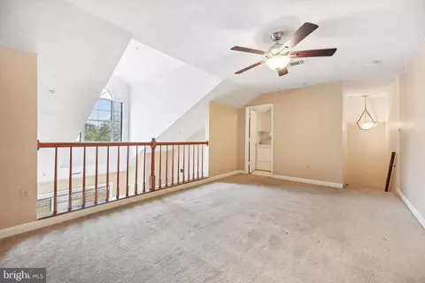 Entry Way - 2309 Falls Gable Ln #D, Baltimore, MD 21209 photo 4 of 5