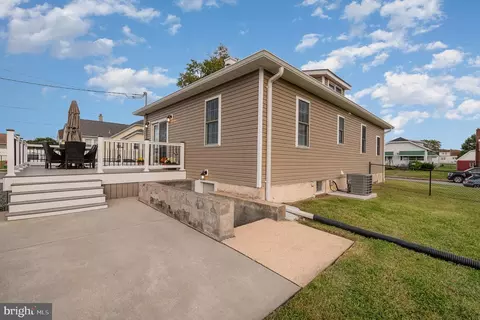 Exterior - 2922 Ritchie Ave, Sparrows Point, MD 21219 photo 3 of 4