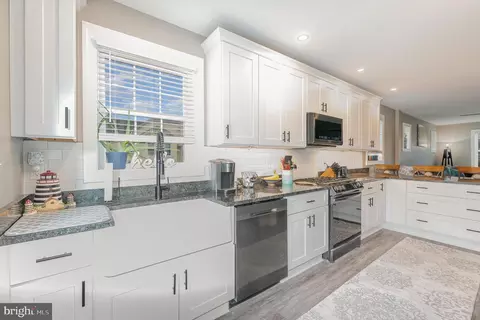 Kitchen - 2922 Ritchie Ave, Sparrows Point, MD 21219 photo 1 of 1