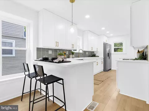 Kitchen - 7412 Beech Ave, Baltimore, MD 21206 photo 2 of 5
