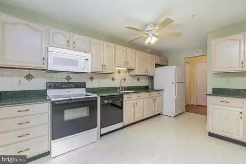 3901 Darleigh Rd #2C, Nottingham, MD 21236 photo 15