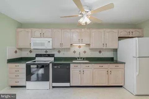 3901 Darleigh Rd #2C, Nottingham, MD 21236 photo 17