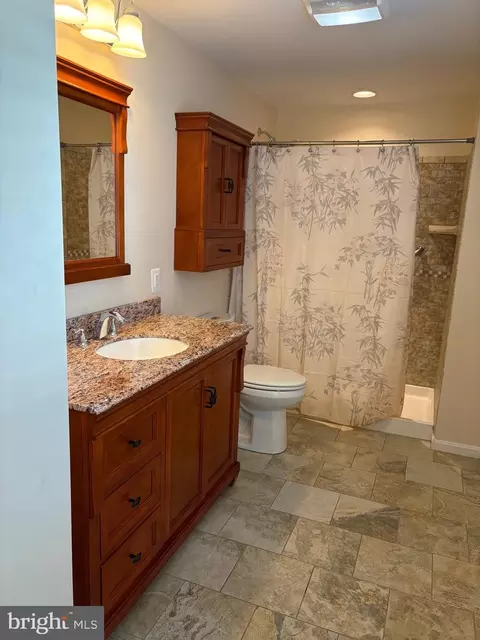 Bath - 4 White Ash Ct, Middle River, MD 21220 photo 2 of 3
