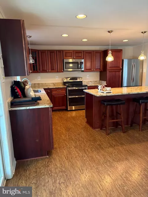 Kitchen - 4 White Ash Ct, Middle River, MD 21220 photo 2 of 3