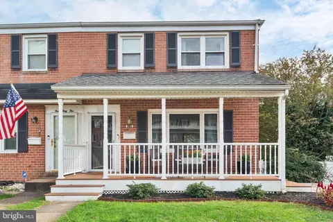 933 Grovehill Rd, Halethorpe, MD 21227