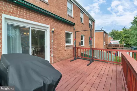 Exterior - 933 Grovehill Rd, Halethorpe, MD 21227 photo 5 of 8