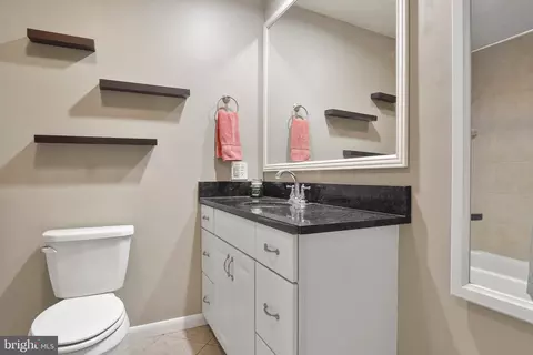 Bath - 41 Windemere Pkwy, Phoenix, MD 21131 photo 3 of 6