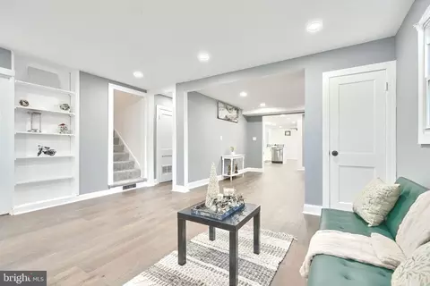 941 Kinwat Ave, Essex, MD 21221