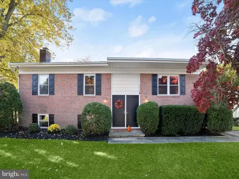 2113 Chantilla Rd, Catonsville, MD 21228