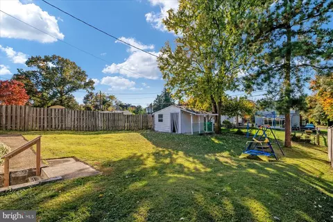 Exterior - 5204 Larlin Rd, Halethorpe, MD 21227 photo 8 of 9