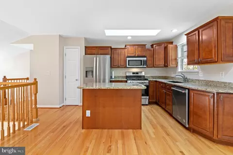 Kitchen - 2 Granny Smith Ct, Middle River, MD 21220 photo 2 of 3