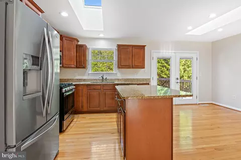 Kitchen - 2 Granny Smith Ct, Middle River, MD 21220 photo 1 of 3