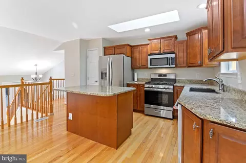 Kitchen - 2 Granny Smith Ct, Middle River, MD 21220 photo 3 of 3