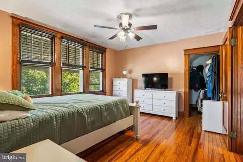 Bedroom - 4633 Ridge Rd, Nottingham, MD 21236 photo 2 of 7