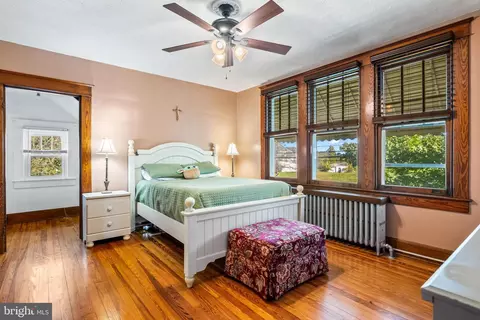 Bedroom - 4633 Ridge Rd, Nottingham, MD 21236 photo 1 of 7