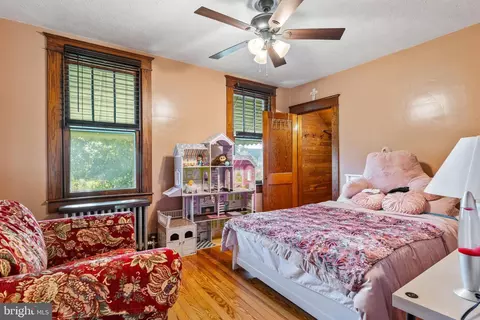 Bedroom - 4633 Ridge Rd, Nottingham, MD 21236 photo 6 of 7