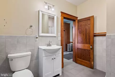 Bath - 4633 Ridge Rd, Nottingham, MD 21236 photo 2 of 4