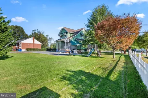 Exterior - 4633 Ridge Rd, Nottingham, MD 21236 photo 2 of 5