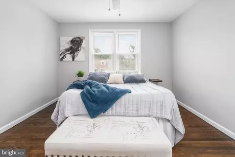 Bedroom - 5418 Hamilton Ave, Baltimore, MD 21206 photo 2 of 2