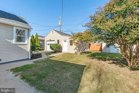 Exterior - 1727 Brookview Rd, Dundalk, MD 21222 photo 2 of 3