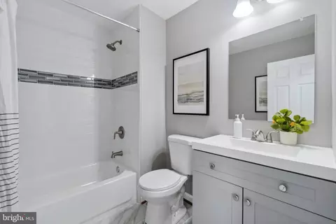 Bath - 1727 Brookview Rd, Dundalk, MD 21222 photo 1 of 2