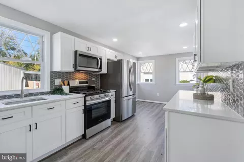 Kitchen - 1727 Brookview Rd, Dundalk, MD 21222 photo 1 of 4