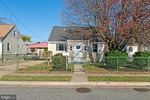 1727 Brookview Rd, Dundalk, MD 21222