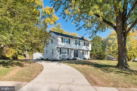 1828 Thornton Rdg, Towson, MD 21204