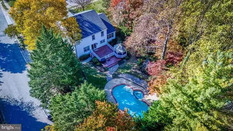 707 White Oaks Ave, Catonsville, MD 21228
