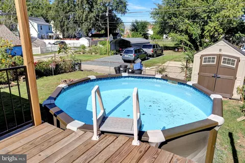 16 Leeway, Dundalk, MD 21222 photo 35