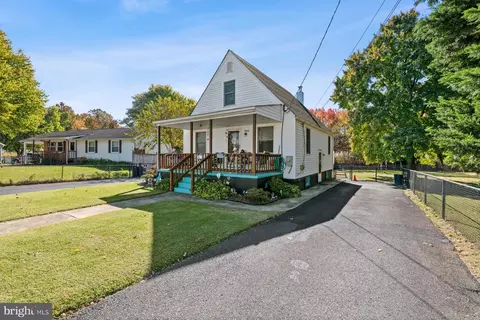 8335 Bletzer Rd, Dundalk, MD 21222 photo 4