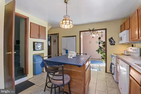 8335 Bletzer Rd, Dundalk, MD 21222 photo 14