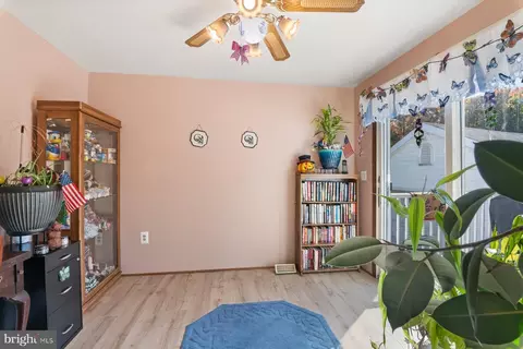 8335 Bletzer Rd, Dundalk, MD 21222 photo 10