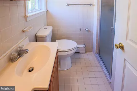 Bath - 9809 Gunforge Rd, Perry Hall, MD 21128 photo 5 of 6