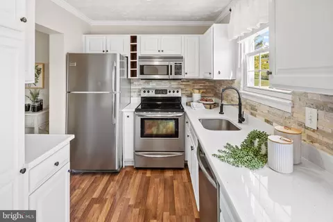 5 W End Ct, Halethorpe, MD 21227 photo 6