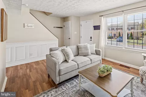 5 W End Ct, Halethorpe, MD 21227 photo 4