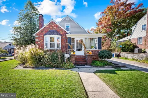3061 Oak Forest Dr, Parkville, MD 21234