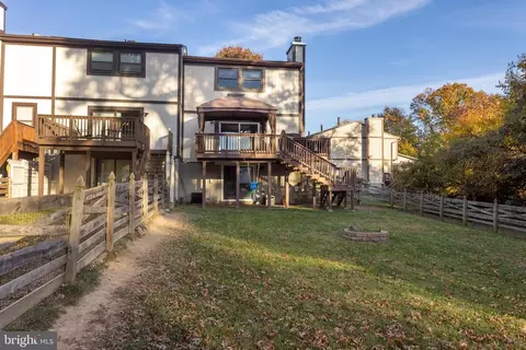 Exterior - 36 Bernadotte Ct, Parkville, MD 21234 photo 5 of 7