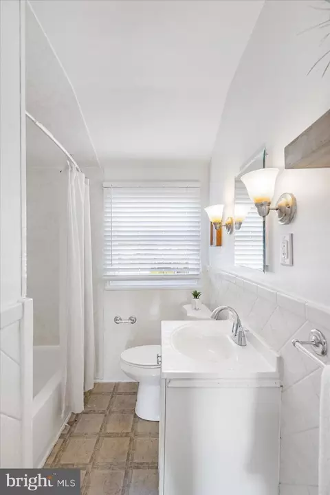 2711 Moorgate Rd, Dundalk, MD 21222 photo 29